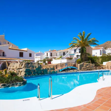 Prachtig In 2025 Gerenoveerd Met Airco In El Capistrano Village Apartment Nerja
